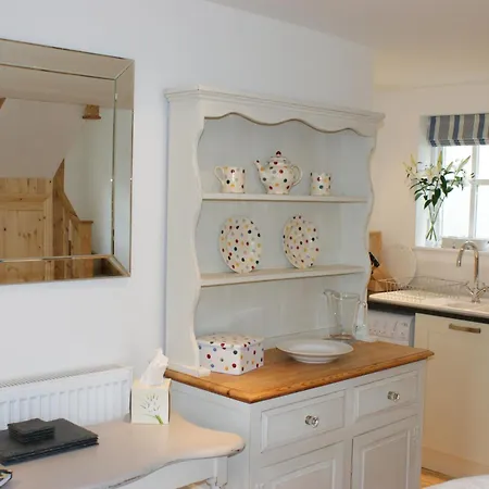 Inglenook With Parking Holiday home Padstow